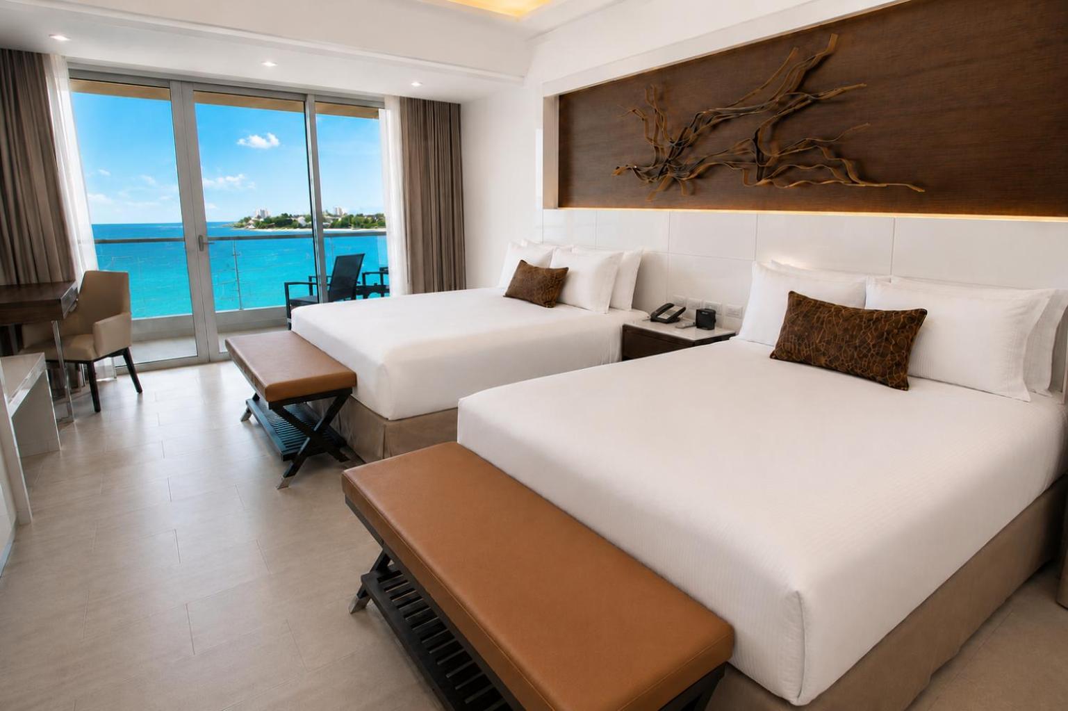 Luxury Presidential One Bedroom Ocean View Diamond Club