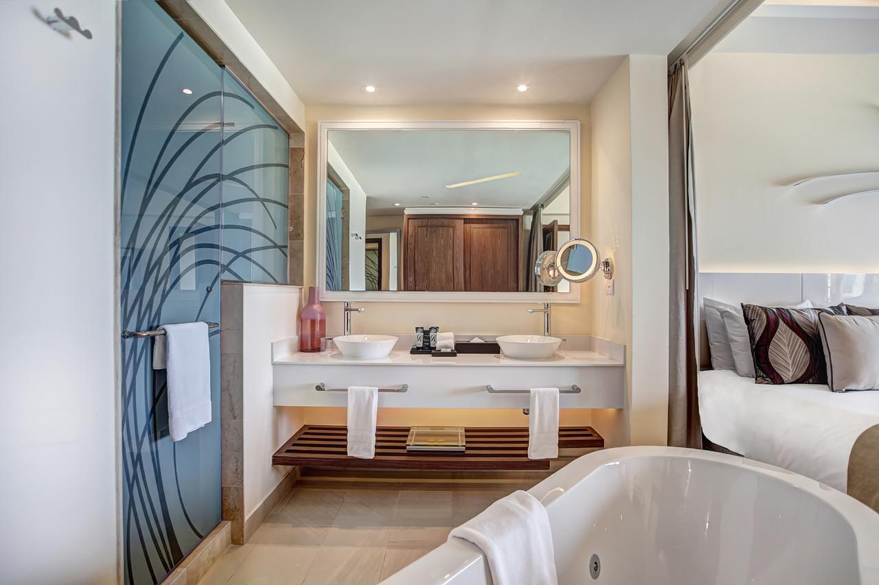 Luxury Family Suite Ocean View